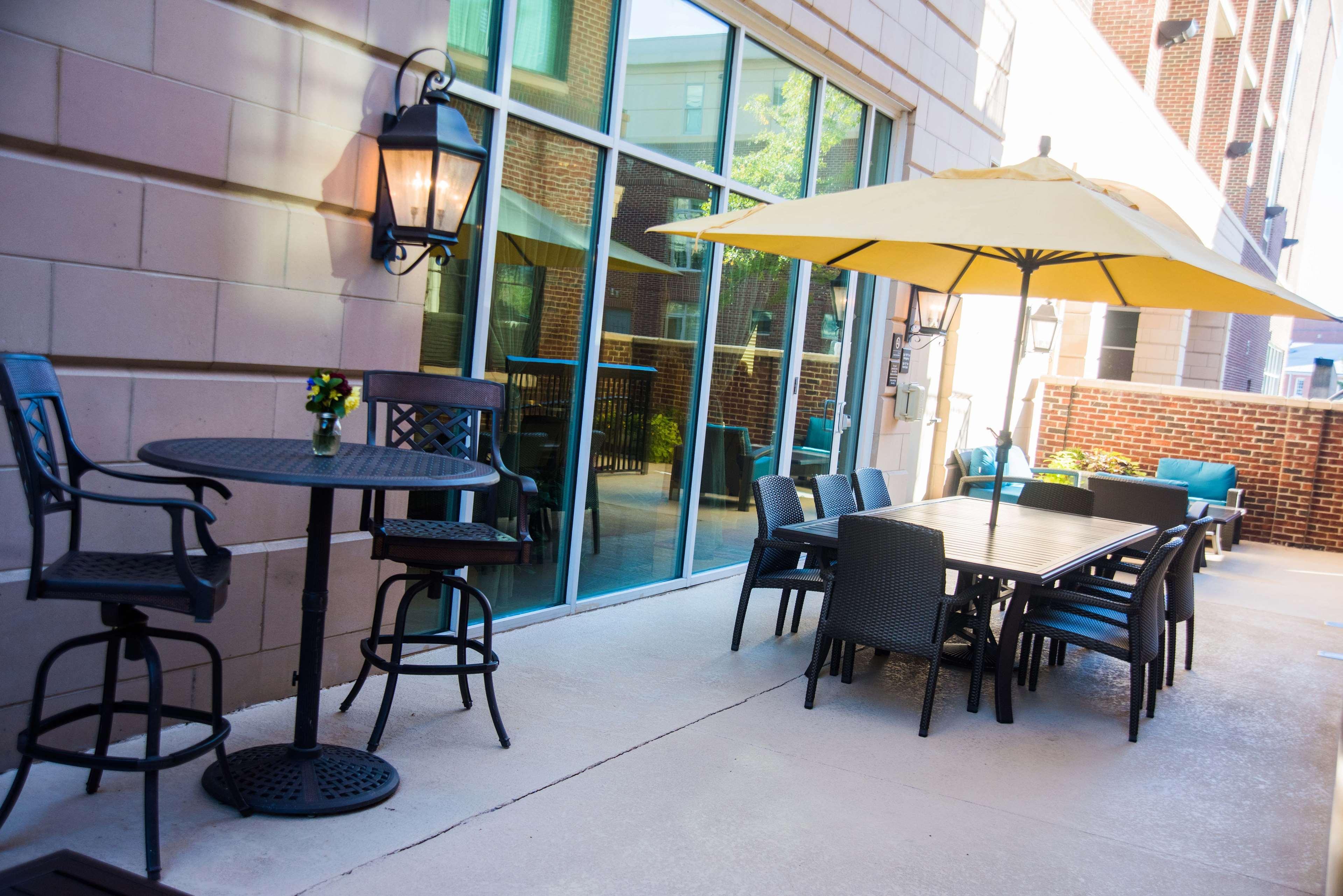Hampton Inn & Suites Greenville-Downtown-Riverplace Екстер'єр фото