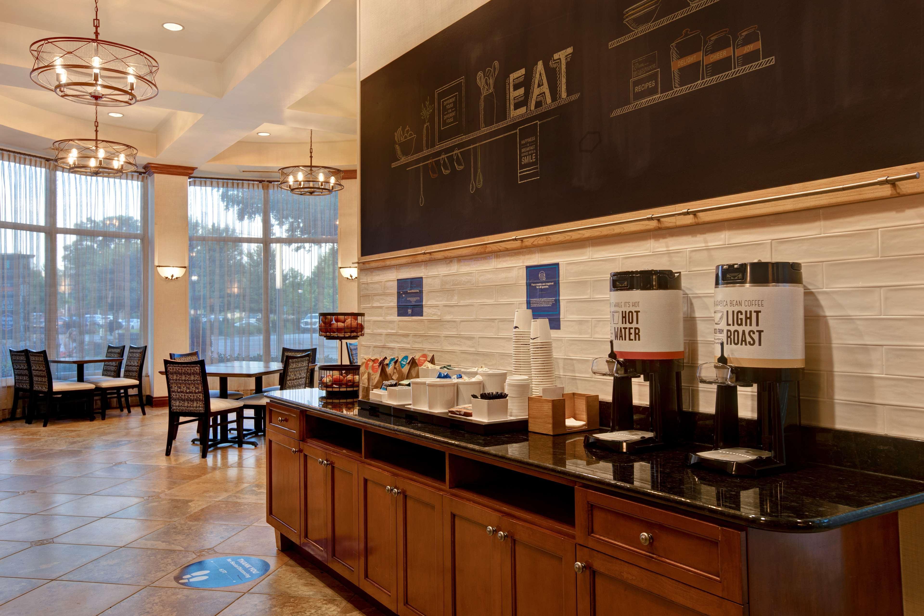 Hampton Inn & Suites Greenville-Downtown-Riverplace Екстер'єр фото