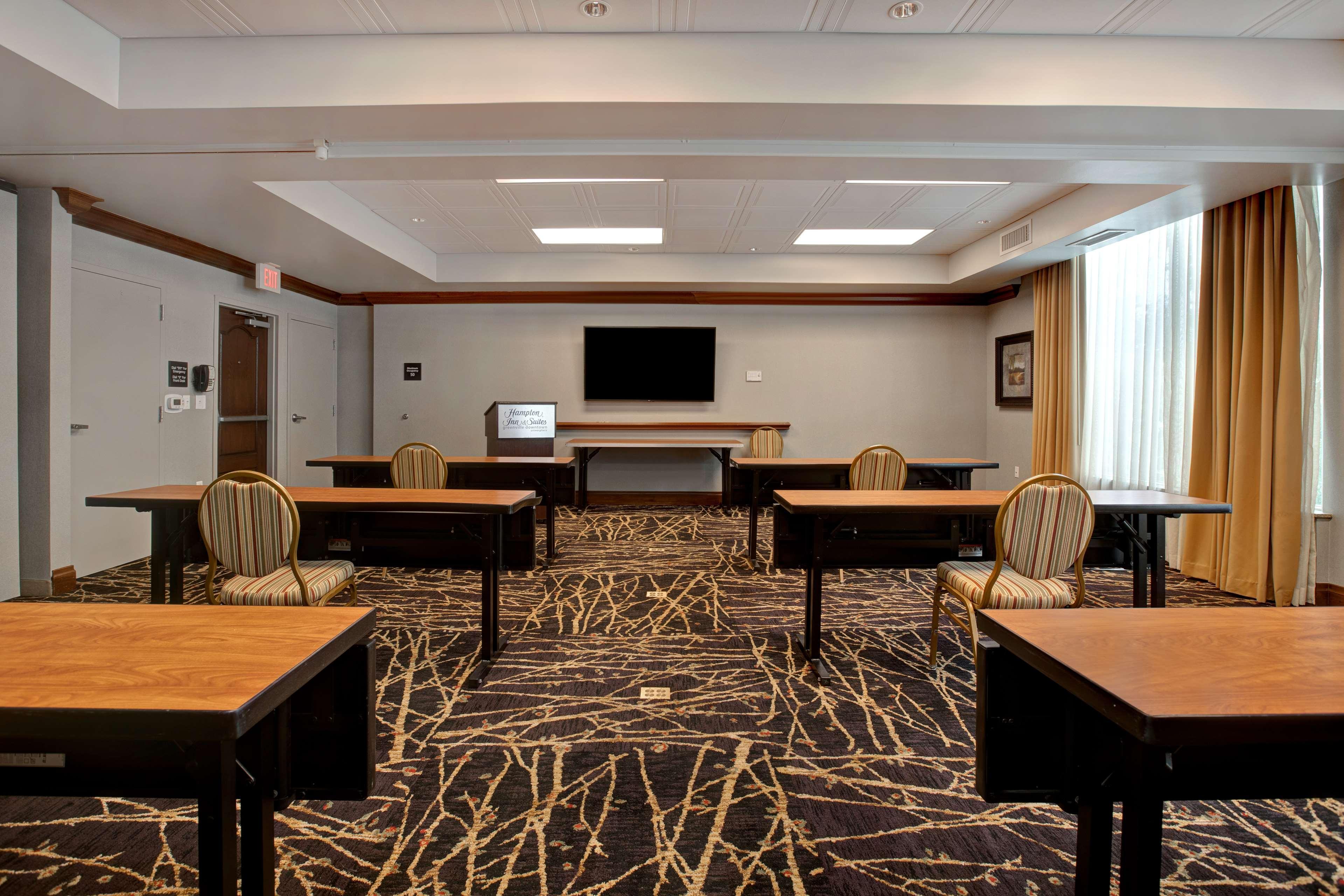 Hampton Inn & Suites Greenville-Downtown-Riverplace Екстер'єр фото