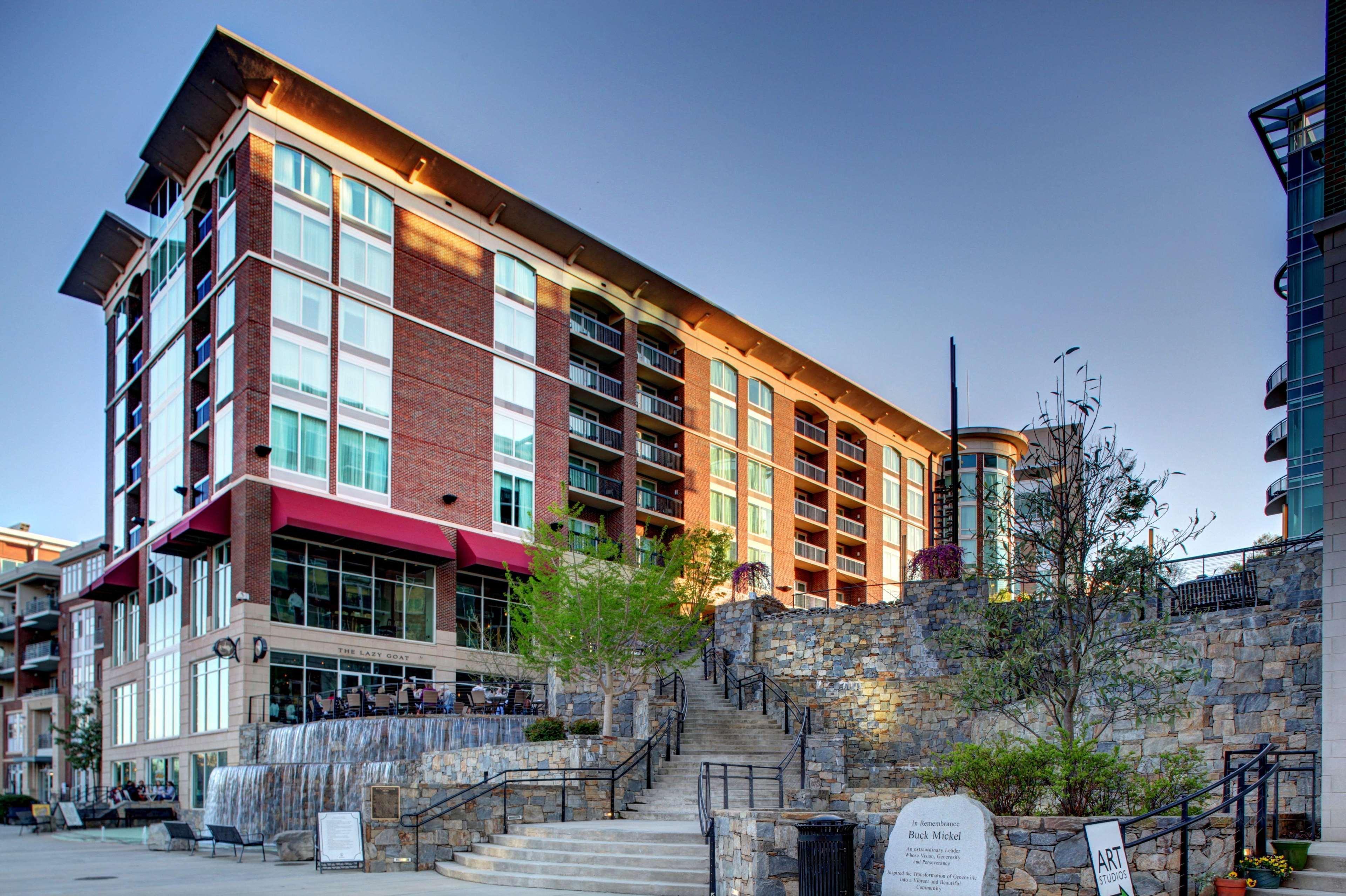 Hampton Inn & Suites Greenville-Downtown-Riverplace Екстер'єр фото