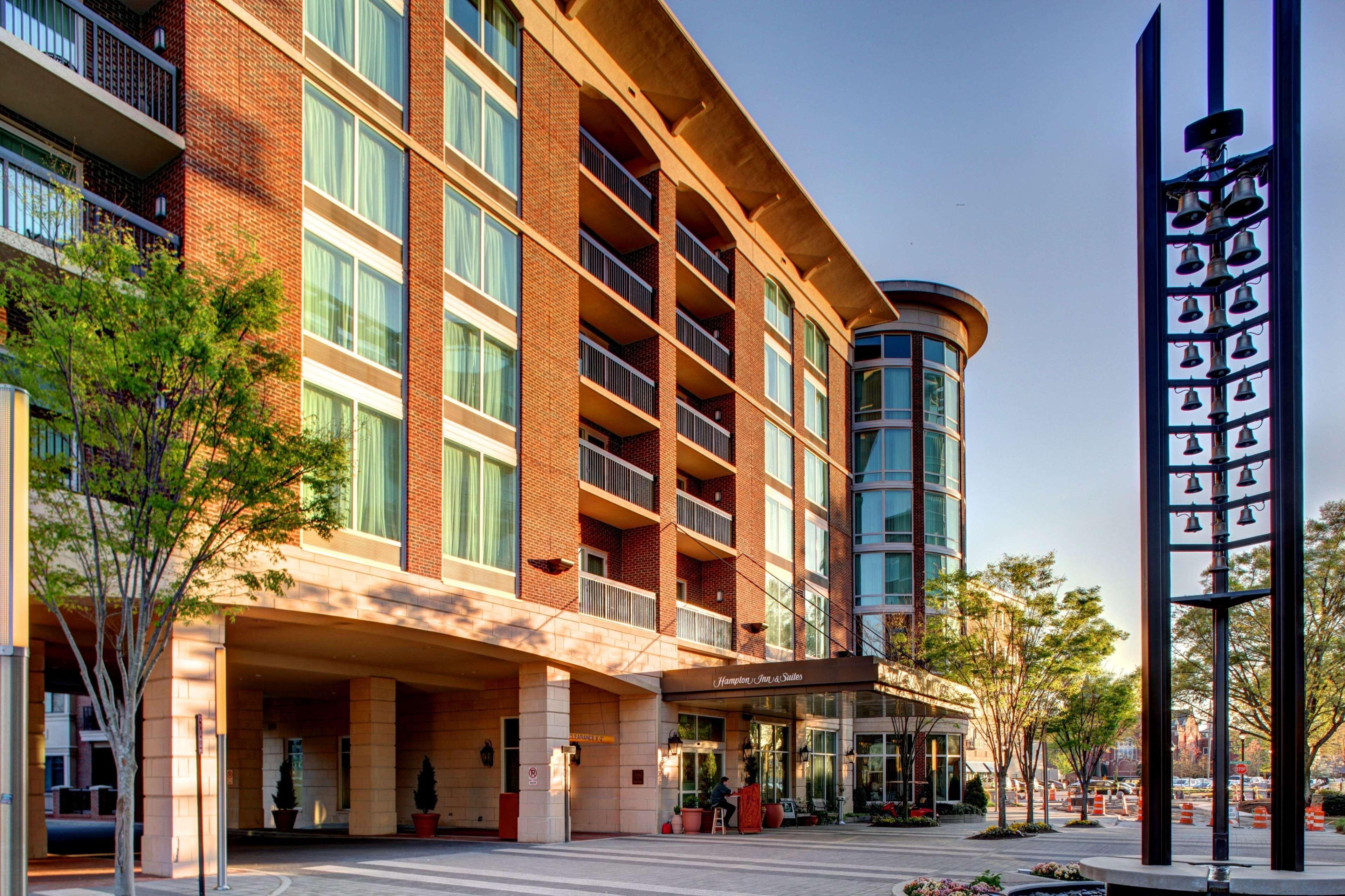 Hampton Inn & Suites Greenville-Downtown-Riverplace Екстер'єр фото