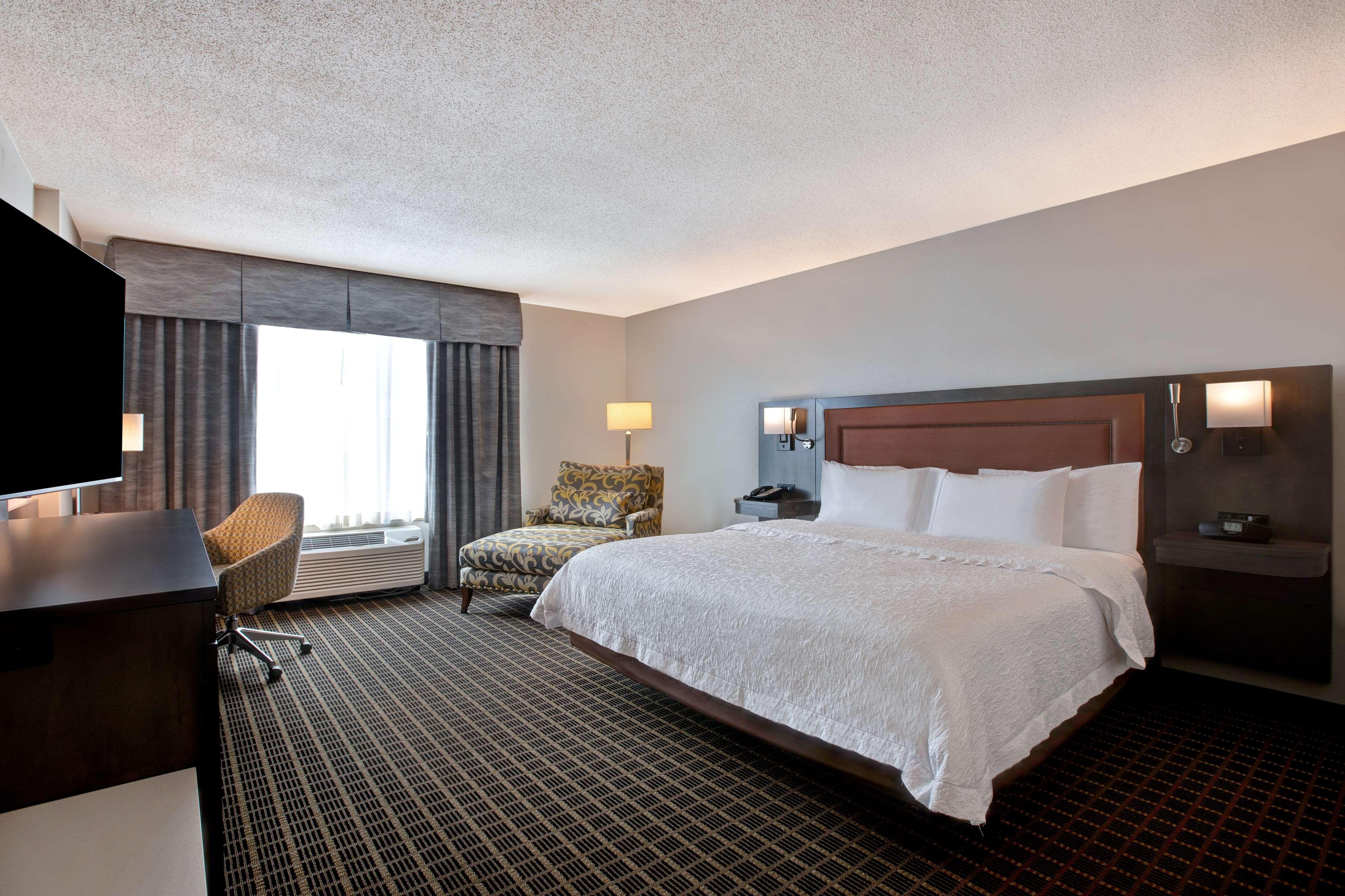 Hampton Inn & Suites Greenville-Downtown-Riverplace Екстер'єр фото