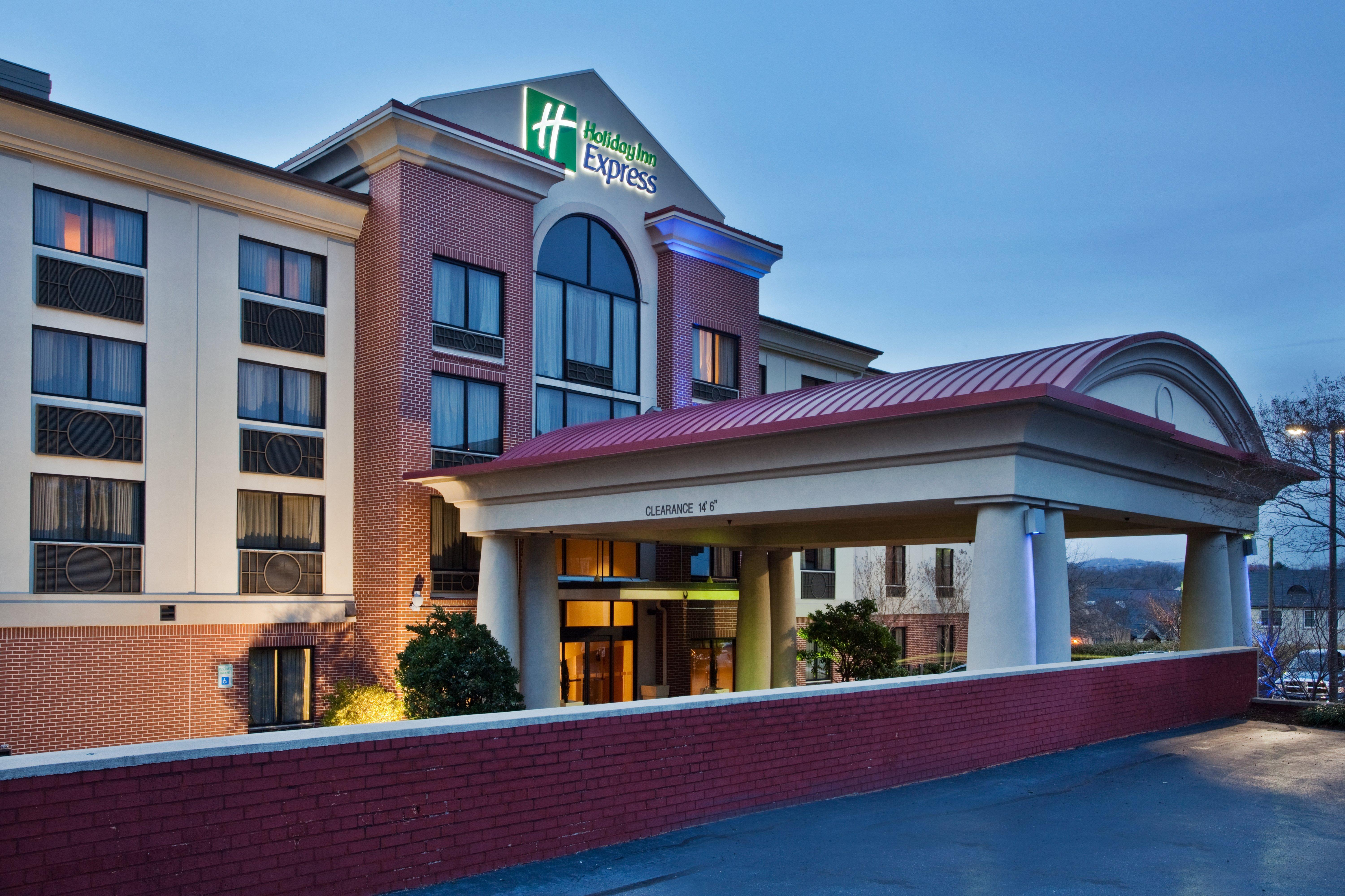 Hampton Inn & Suites Greenville-Downtown-Riverplace Екстер'єр фото