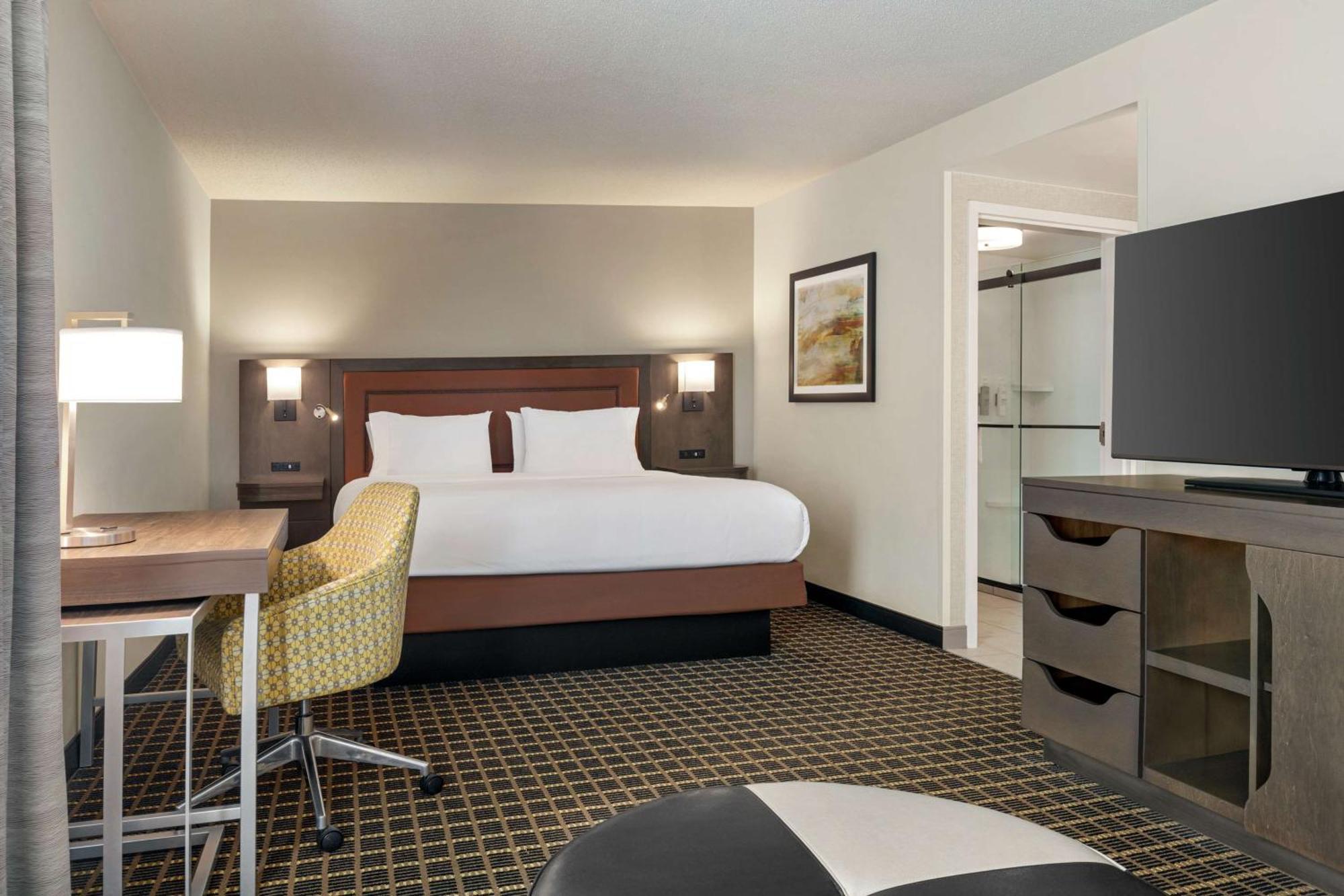 Hampton Inn & Suites Greenville-Downtown-Riverplace Екстер'єр фото