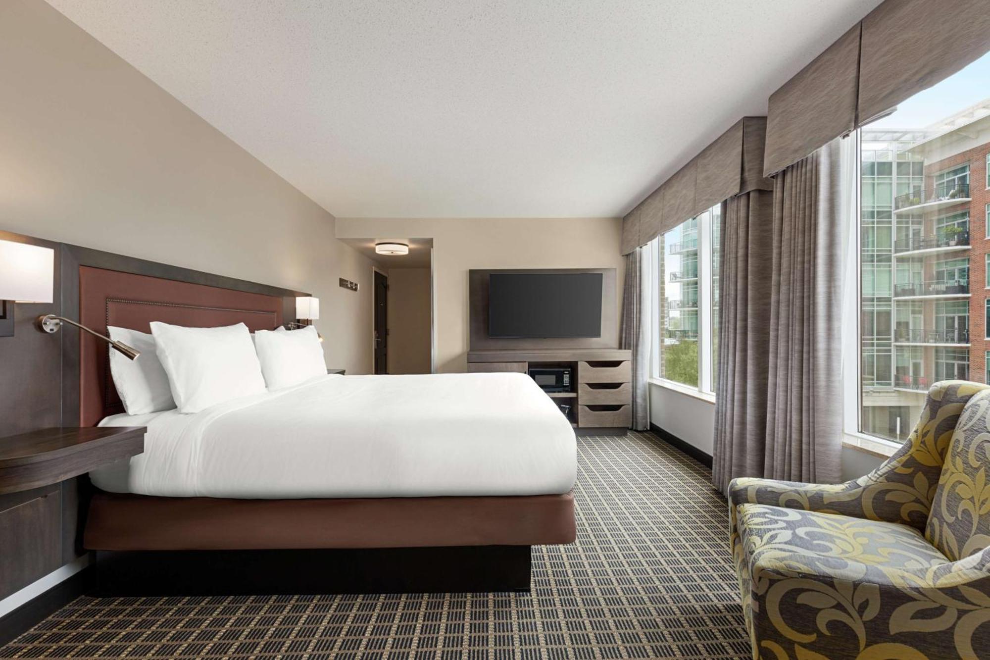 Hampton Inn & Suites Greenville-Downtown-Riverplace Екстер'єр фото