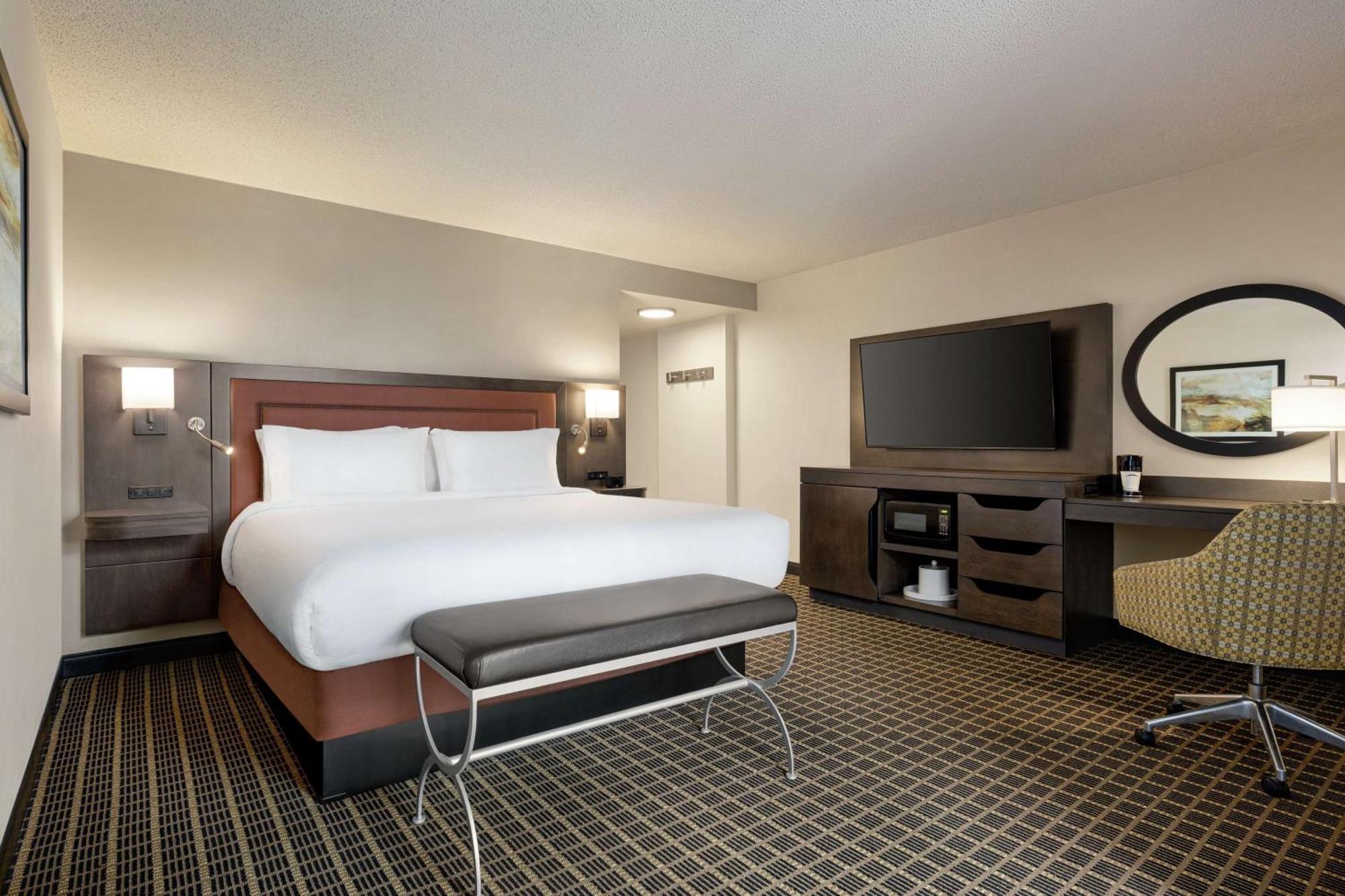 Hampton Inn & Suites Greenville-Downtown-Riverplace Екстер'єр фото